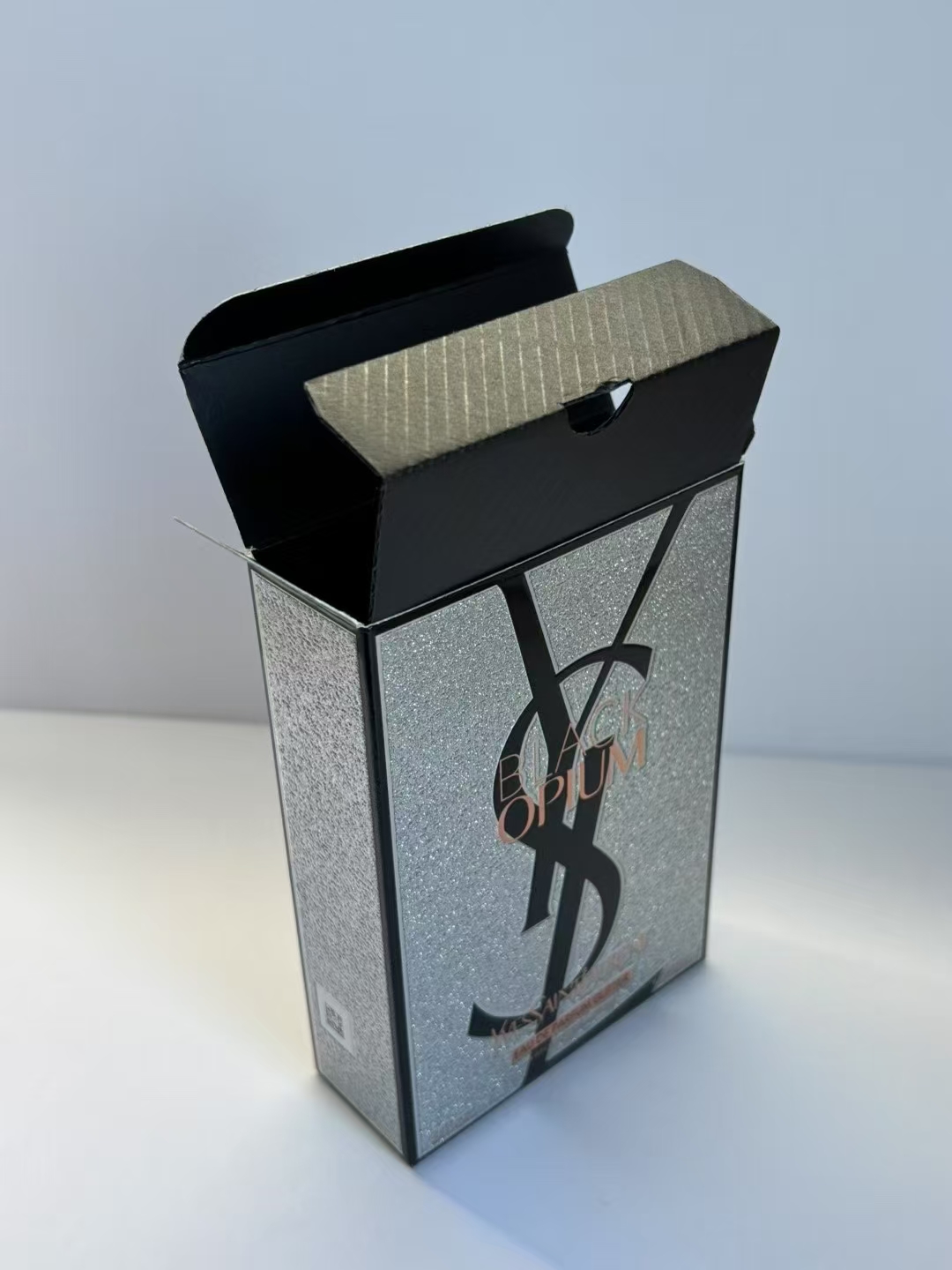 Saint Laurent perfume